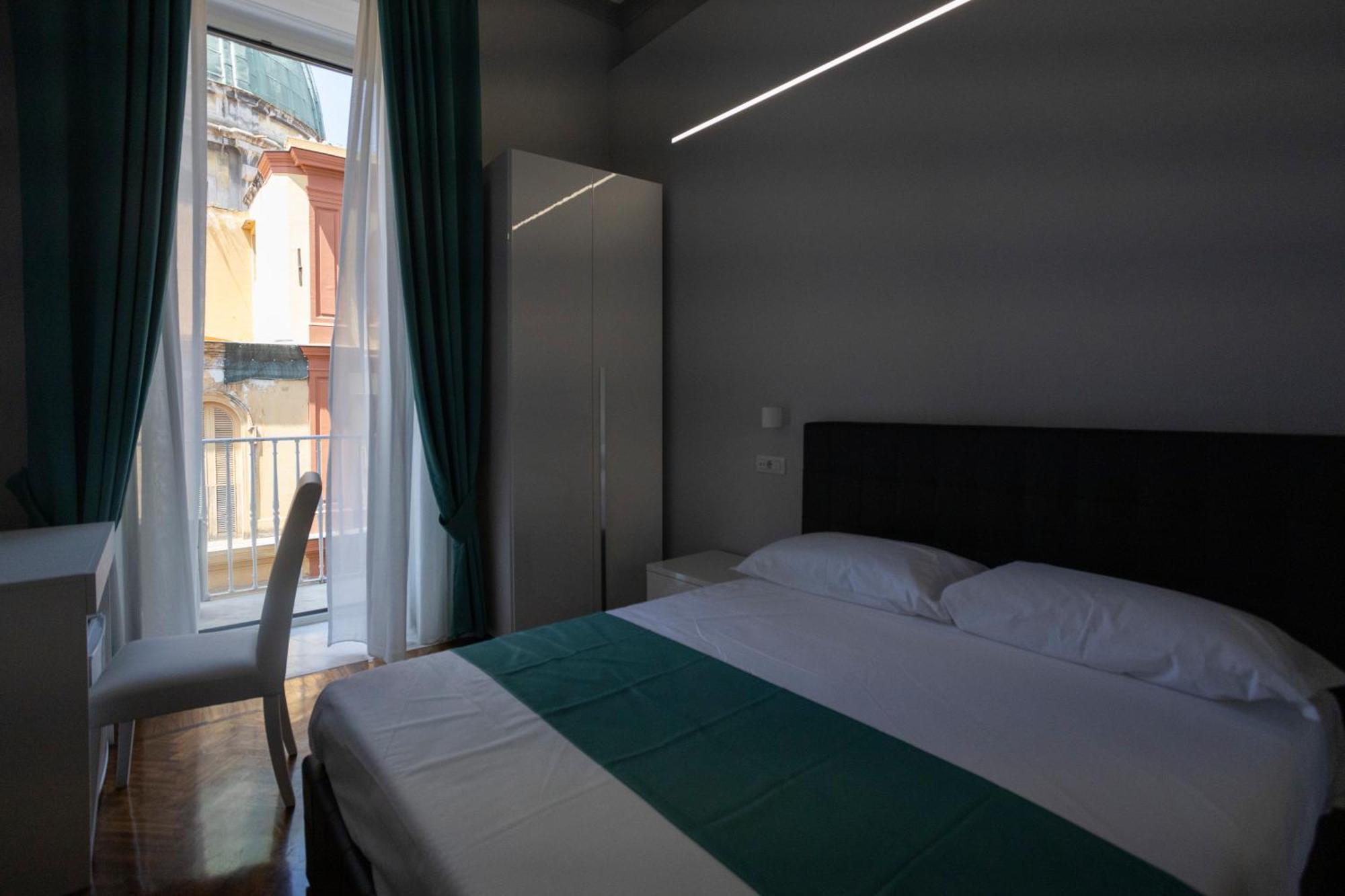 La Chambre Duomo Naples Exterior photo